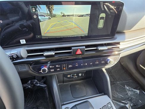 New 2026 Kia Sportage EX image 12