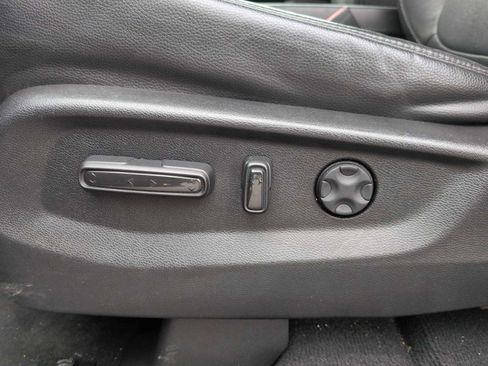 Used 2023 Honda Odyssey EX-L image 18