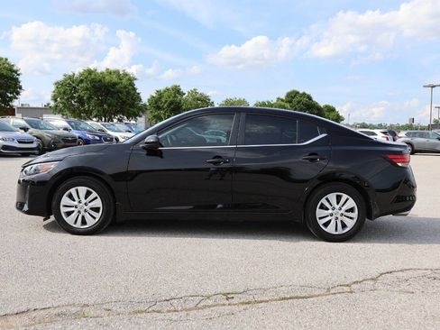 Used 2025 Nissan Sentra S FWD image 8