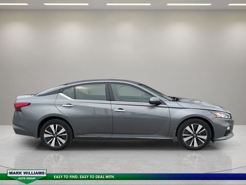 Used 2021 Nissan Altima 2.5 SL AWD/4WD image 4