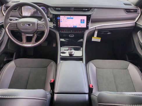 New 2026 Jeep Grand Cherokee Altitude AWD/4WD image 16