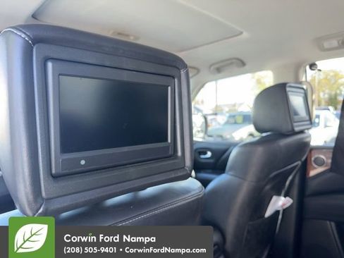 Used 2017 INFINITI QX80 4WD w/ Deluxe Technology Package image 8