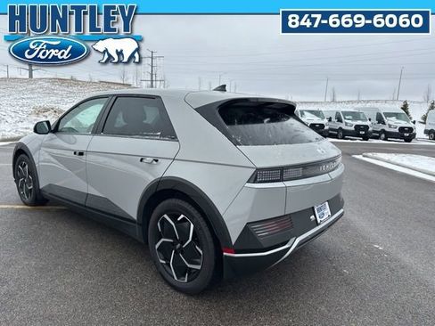 Used 2023 Hyundai Ioniq 5 SEL image 6