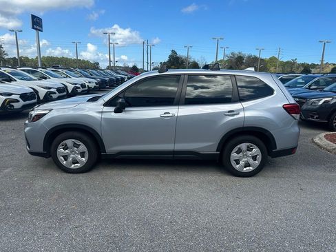 Used 2019 Subaru Forester image 11