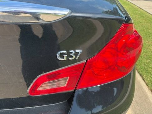 Used 2010 INFINITI G37 Journey w/ Premium Pkg RWD image 5