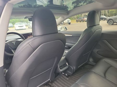 Used 2023 Tesla Model 3 Standard Range RWD image 8