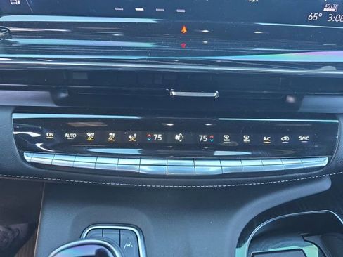 Certified 2023 Cadillac Escalade Sport w/ Touring Package image 21