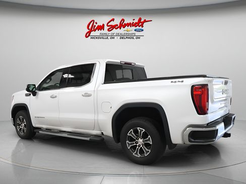 Used 2020 GMC Sierra 1500 SLT w/ SLT Convenience Package AWD/4WD image 4