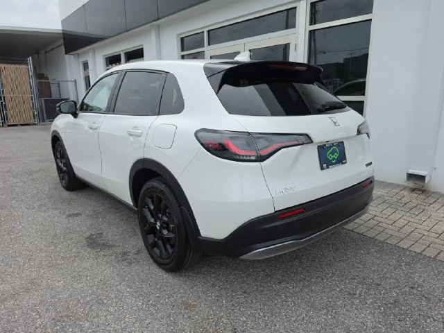 Used 2025 Honda HR-V Sport image 6