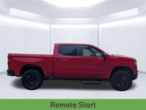 Used 2024 Chevrolet Silverado 1500 LT Trail Boss w/ Convenience Package II AWD/4WD image 8