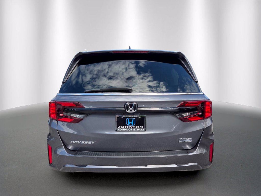 Used 2025 Honda Odyssey Touring image 4