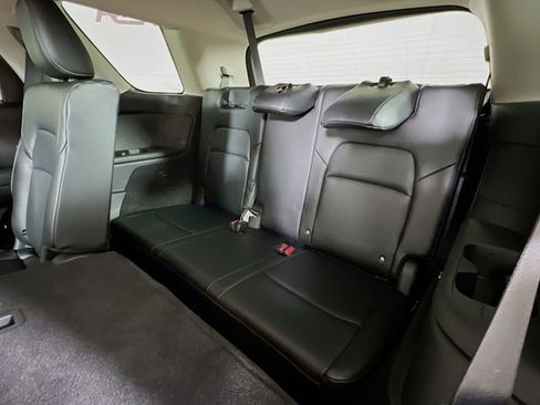 Used 2022 Nissan Pathfinder SL image 34