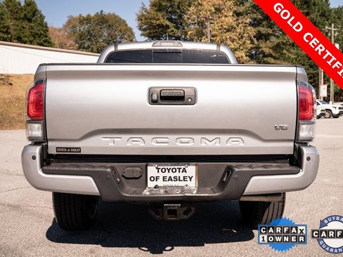 Used 2022 Toyota Tacoma TRD Sport w/ Technology Package image 6