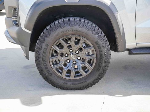 Used 2025 Chevrolet Colorado Trail Boss image 7