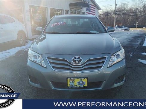 Used 2010 Toyota Camry LE image 8