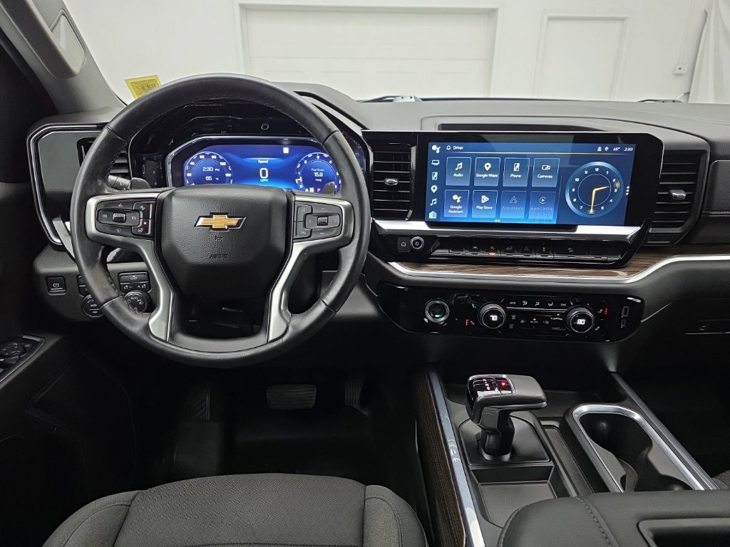 Used 2022 Chevrolet Silverado 1500 LT w/ Z71 Off-Road Package AWD/4WD image 12
