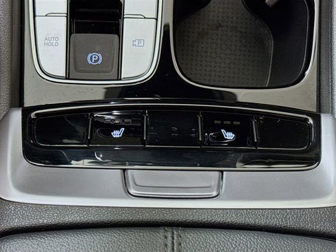 Used 2022 Hyundai Santa Cruz SEL image 18