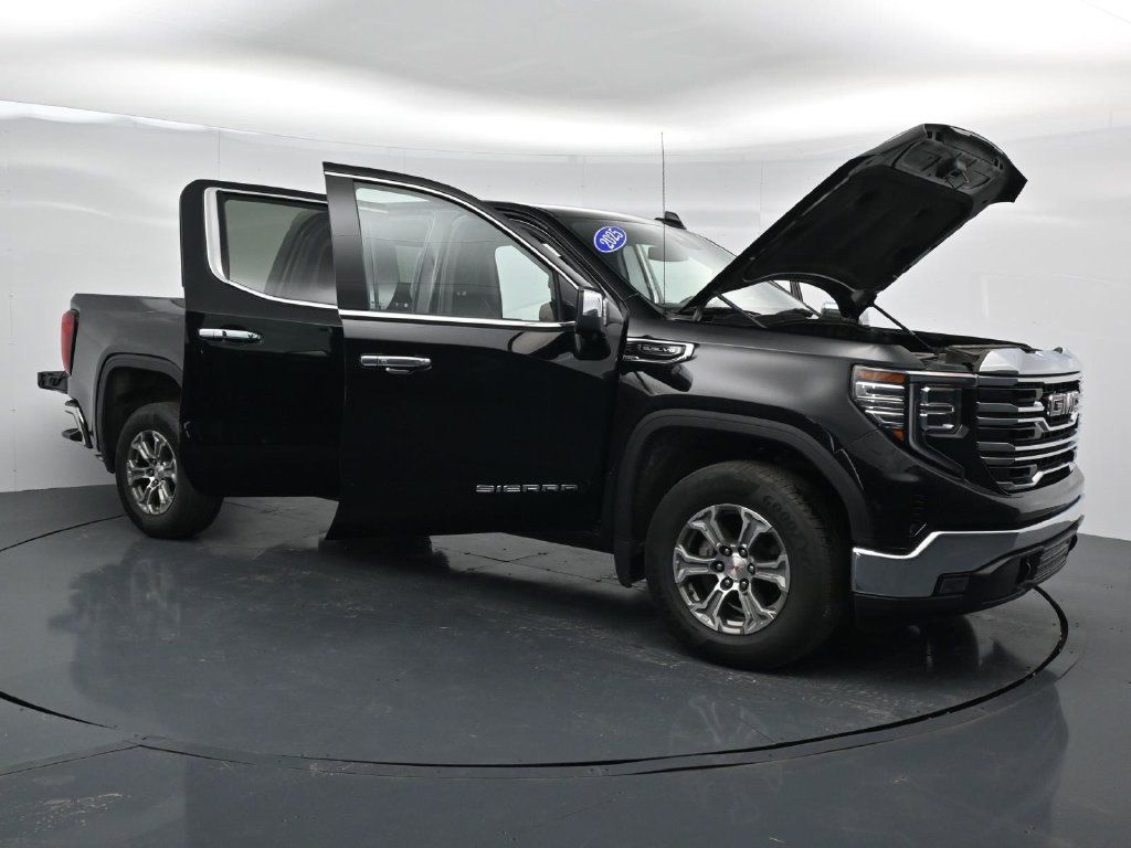 Used 2025 GMC Sierra 1500 SLT RWD image 41