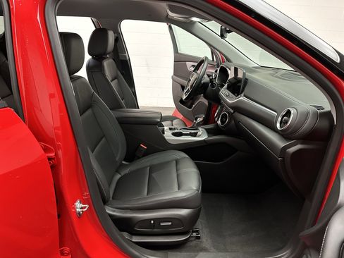 Used 2024 Chevrolet Blazer LT image 23