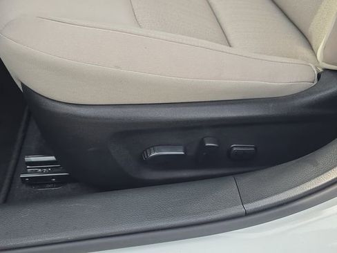 Certified 2024 Nissan Altima 2.5 SV w/ SV Premium Package FWD image 20