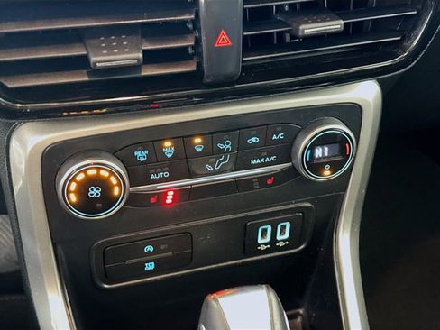 Used 2018 Ford EcoSport Titanium image 19