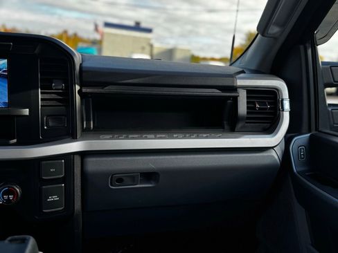 Used 2024 Ford F350 XLT w/ Snow Plow Prep Package image 21