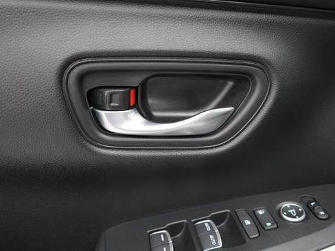 Used 2025 Honda HR-V EX-L image 9