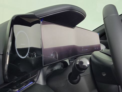 New 2025 Hyundai Elantra SEL w/ Cargo Package image 13