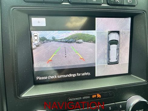 Used 2020 Ford Expedition Limited w/ Equipment Group 303A AWD/4WD image 17