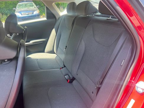 Used 2025 Kia K4 FWD image 18