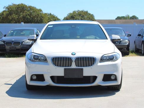 Used 2013 BMW 550i Sedan image 2