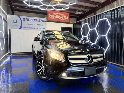 Used 2015 Mercedes-Benz GLA 250 4MATIC image 8