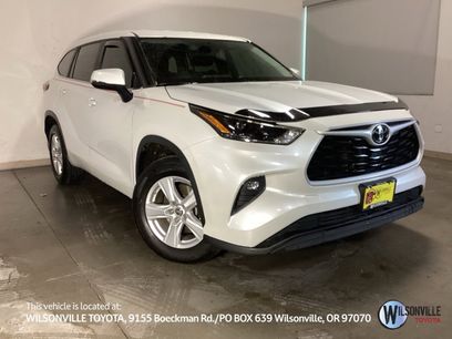 Certified 2023 Toyota Highlander LE