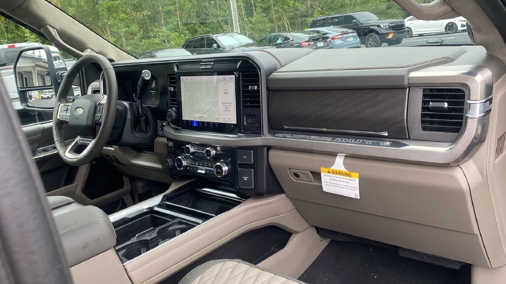 New 2027 Ford F250 Platinum w/ Platinum Plus Package AWD/4WD image 11