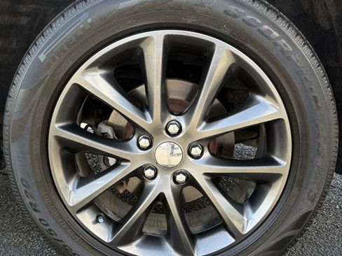 Used 2018 Dodge Durango GT w/ Premium Group AWD/4WD image 16