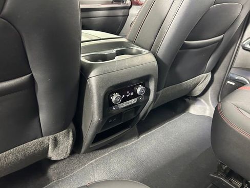 Used 2024 Chevrolet Traverse RS image 19