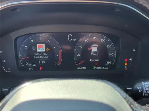 Used 2025 Acura Integra A-Spec FWD image 9