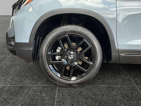 Used 2025 Honda Passport Black Edition image 14