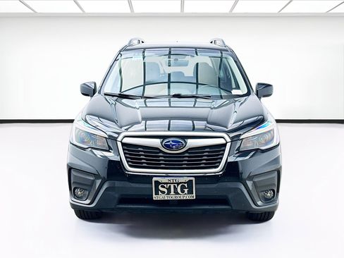 Used 2021 Subaru Forester Premium image 2