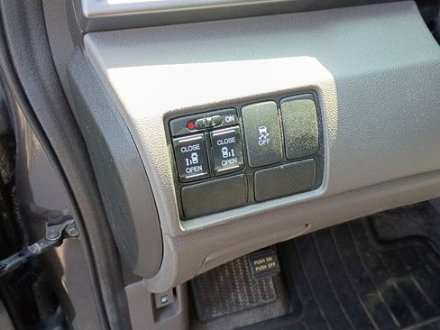 Used 2014 Honda Odyssey EX image 22