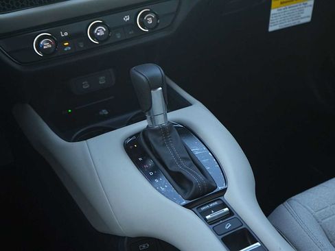 New 2026 Honda HR-V LX image 17
