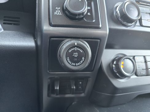 Used 2019 Ford F150 XLT w/ Equipment Group 302A Luxury image 26