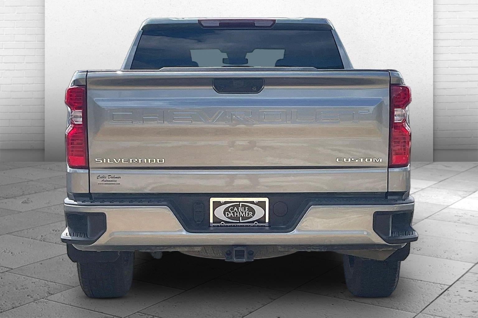 Used 2025 Chevrolet Silverado 1500 Custom w/ LPO, Dark Essentials Package AWD/4WD image 3