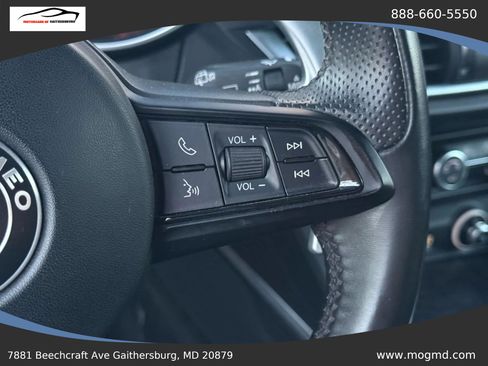 Used 2022 Alfa Romeo Stelvio Sprint AWD/4WD image 27