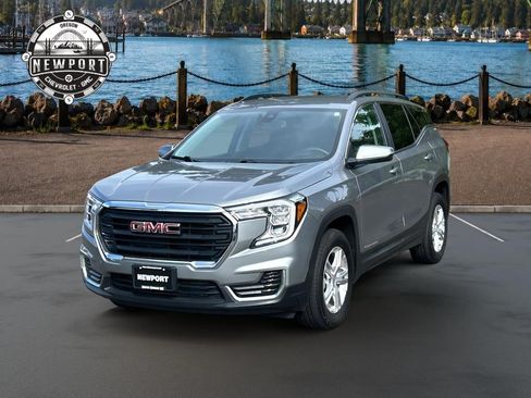 Used 2023 GMC Terrain SLE w/ Driver Convenience Package AWD/4WD image 1