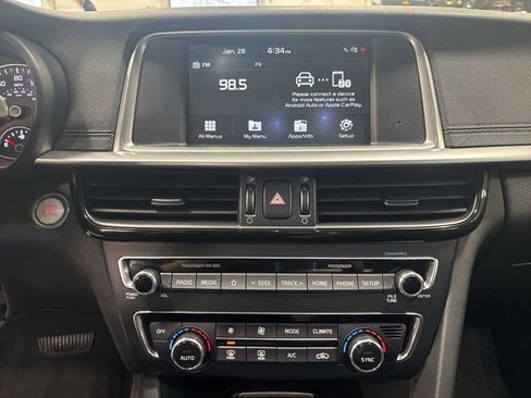 Used 2019 Kia Optima S w/ S Panoramic Sunroof Package image 17