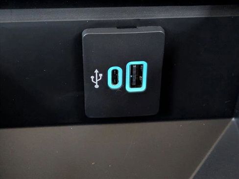 New 2026 Ford F250 Lariat w/ Chrome Package image 16