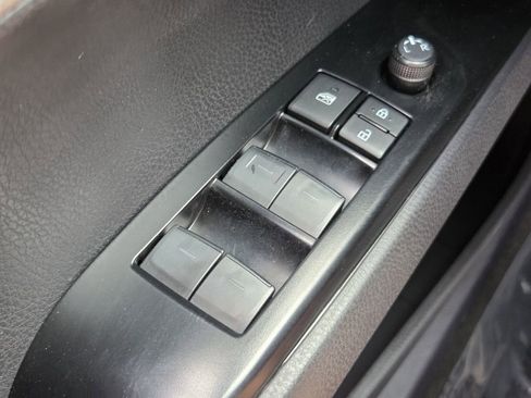 Used 2025 Toyota Camry SE w/ Convenience Package FWD image 23