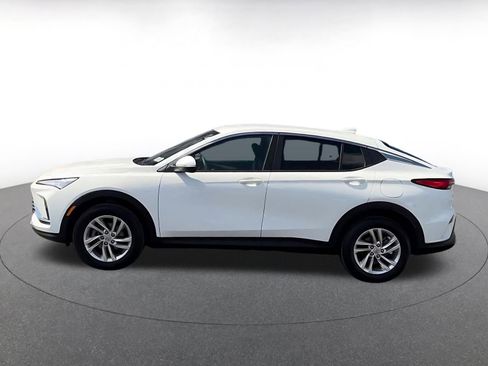 Used 2025 Buick Envista Preferred FWD image 9