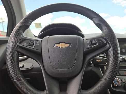 Used 2019 Chevrolet Trax LS w/ Tint and Cruise Package FWD image 15